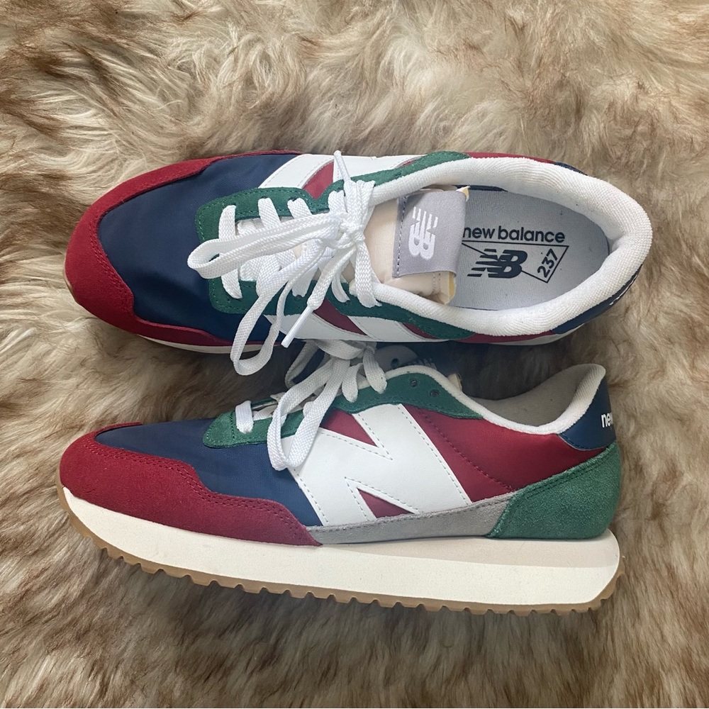 NEW BALANCE 237